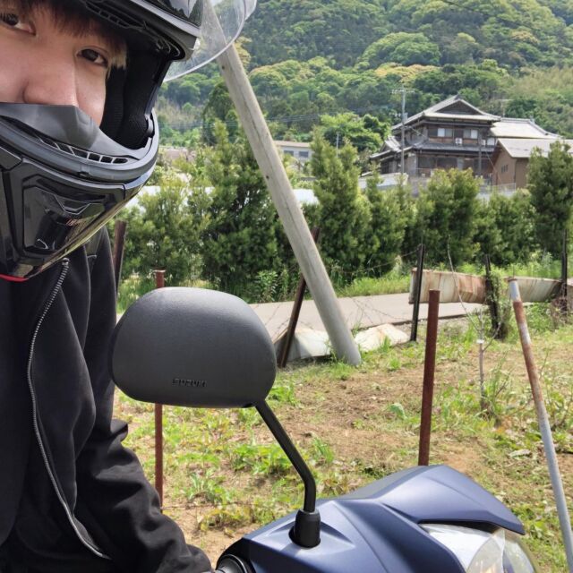 MASAKIです🐝

この間、スクーターの試乗にいったら黒いてんとう虫の大群に襲われました…

よくしらべたら、てんとう虫もどきというらしい🐞ｷﾓｲ

追伸
もどきではなくて、テントウムシダマシでした。

#バイク好き美容師
#大野城市美容室
#春日原美容室
#福岡美容室求人 
#大野城美容室求人 
#春日原美容室求人